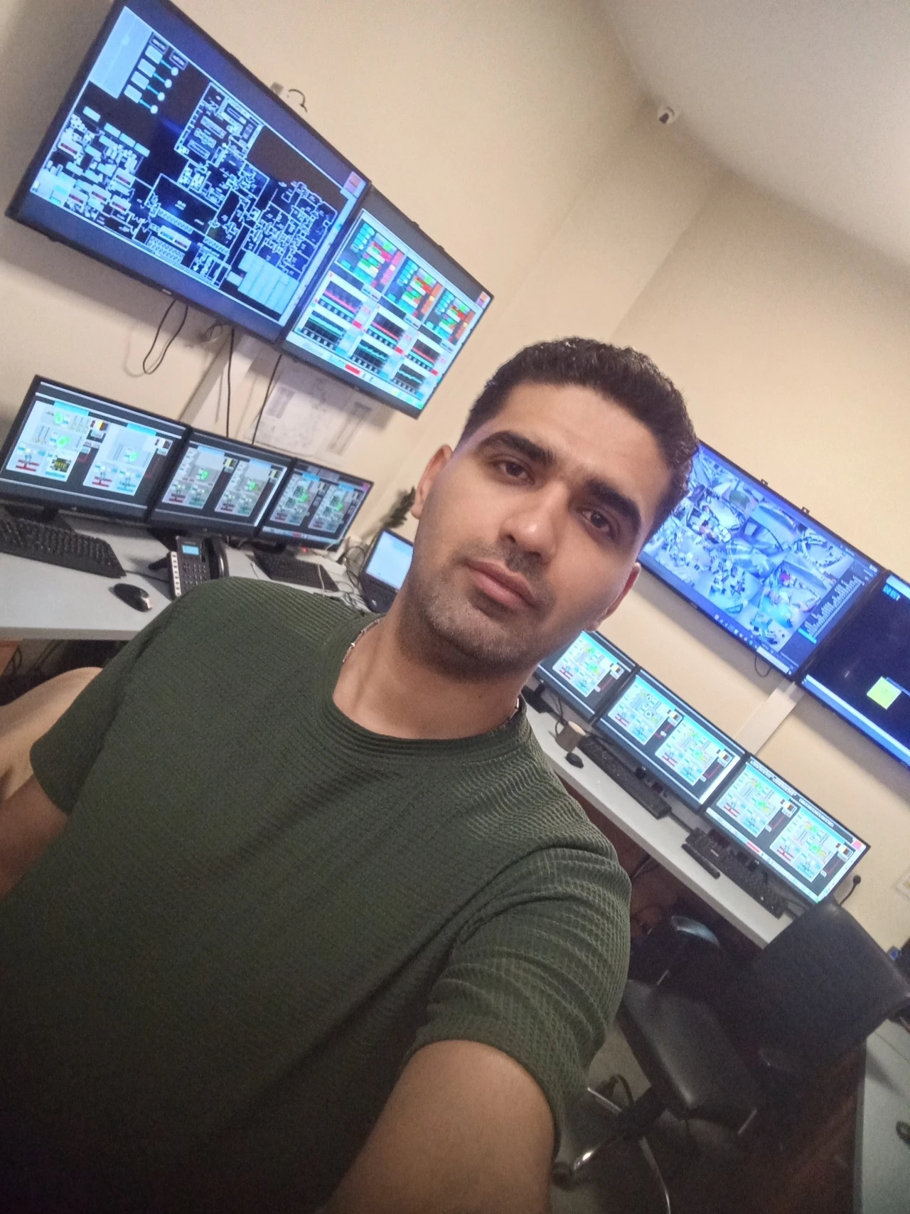 Daniel Rajabi in an industrial BMS and SCADA monitoring environment